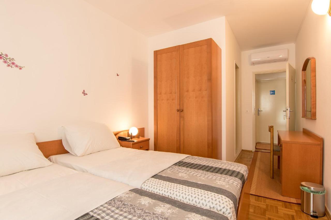 Hotel Barba Стариград-Пакленица Экстерьер фото